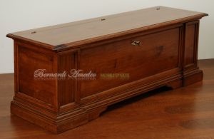 Classic chest chest handcrafted in solid walnut wood, length 160 cm
